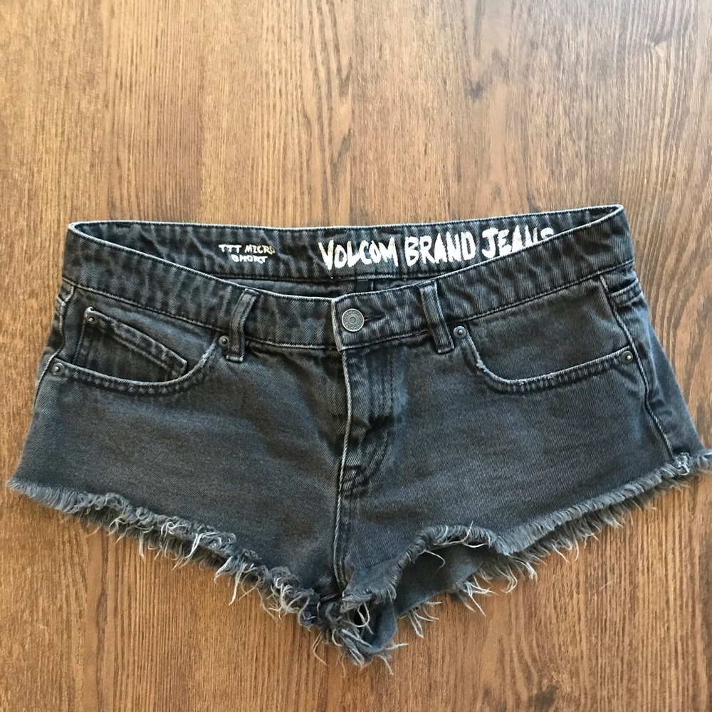 VOLCOM shorts 28
